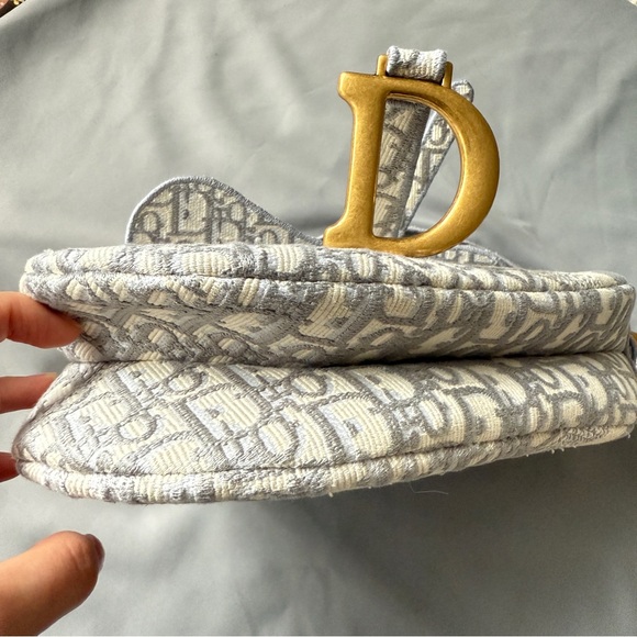 Dior Saddle Bag with Gery Dior Oblique Embroidery - Picture 5 of 10